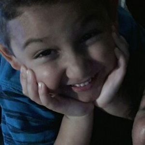 Meet your Posher, Qundeel